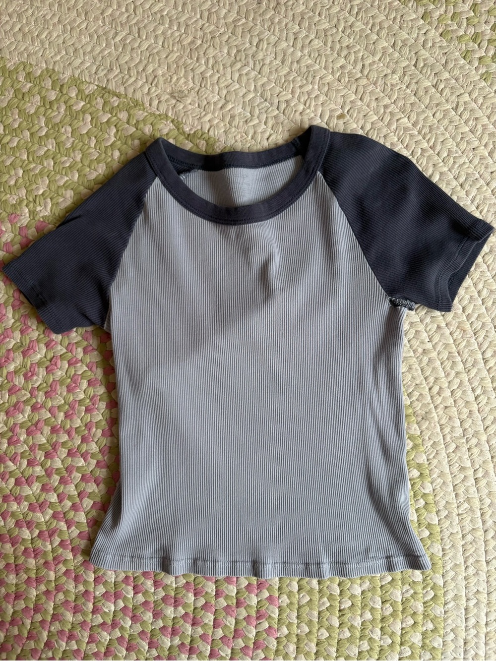 Raglan Short Sleeve Tee in Light Gray and Navy